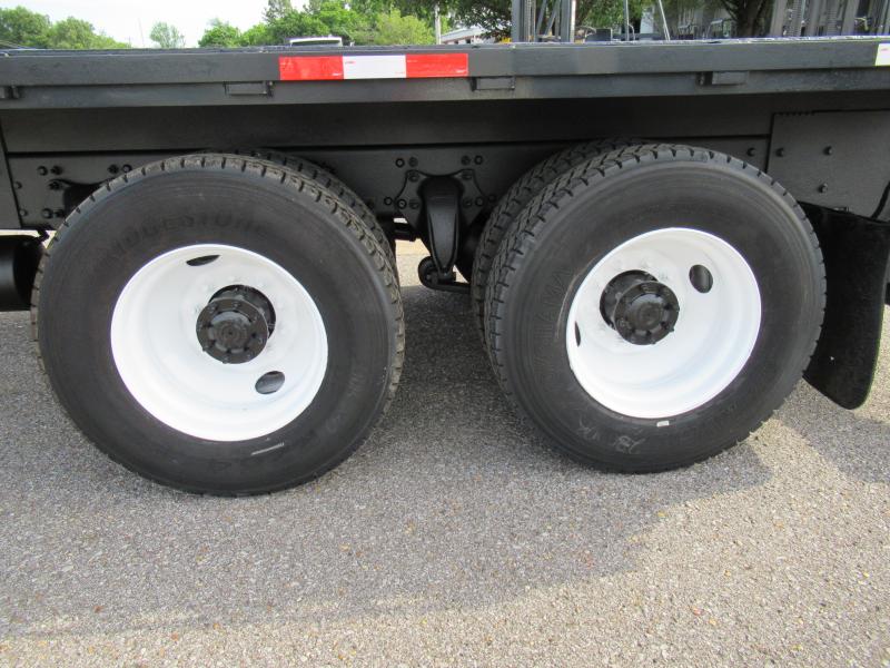 2015 Freightliner BUSINESS CLASS M2 106 - 19