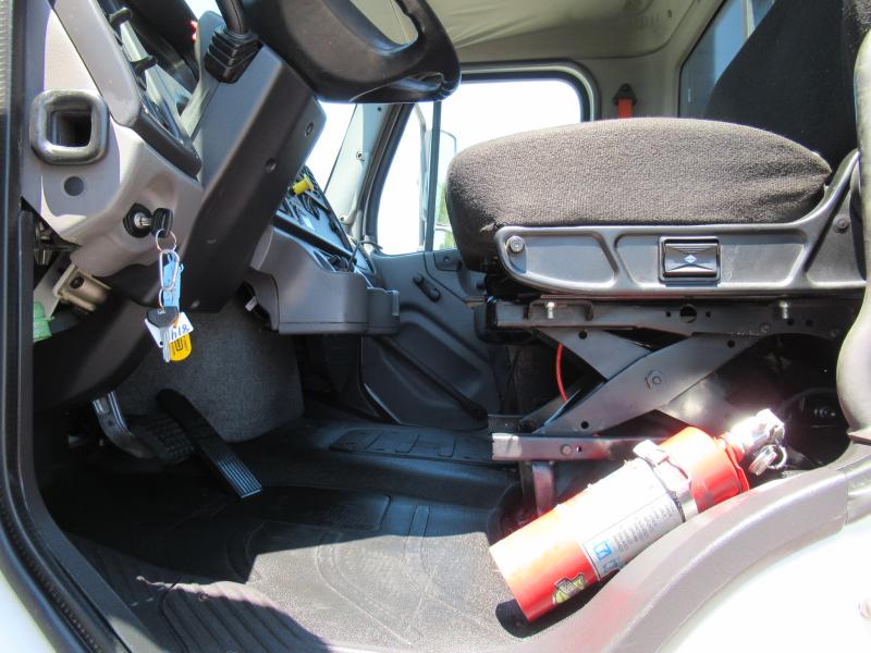 2016 Freightliner BUSINESS CLASS M2 106 - 9