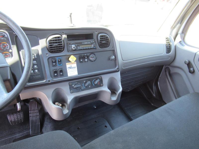 2016 Freightliner BUSINESS CLASS M2 106 - 11
