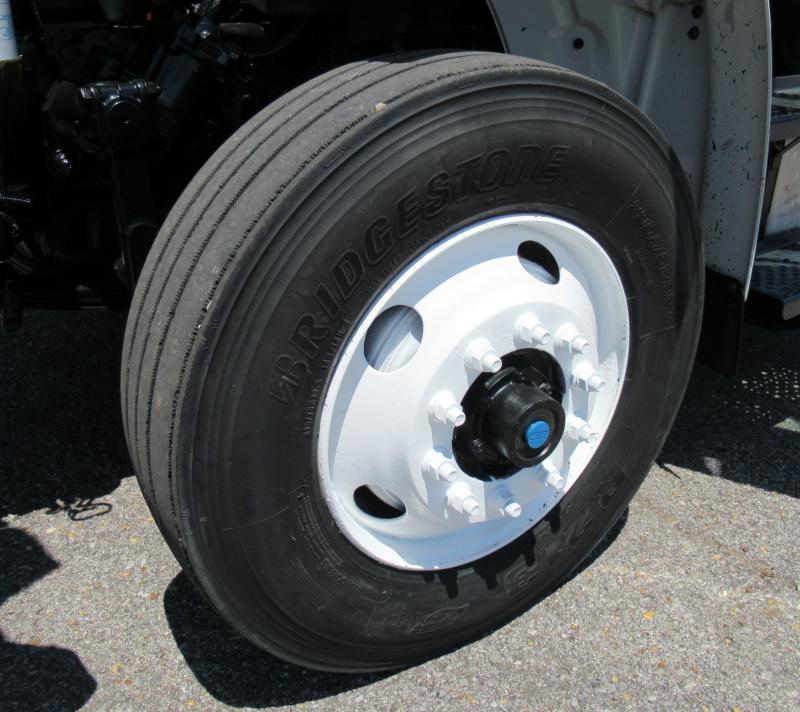 2016 Freightliner BUSINESS CLASS M2 106 - 17