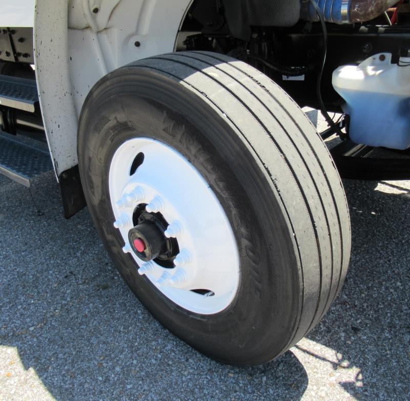 2016 Freightliner BUSINESS CLASS M2 106 - 19