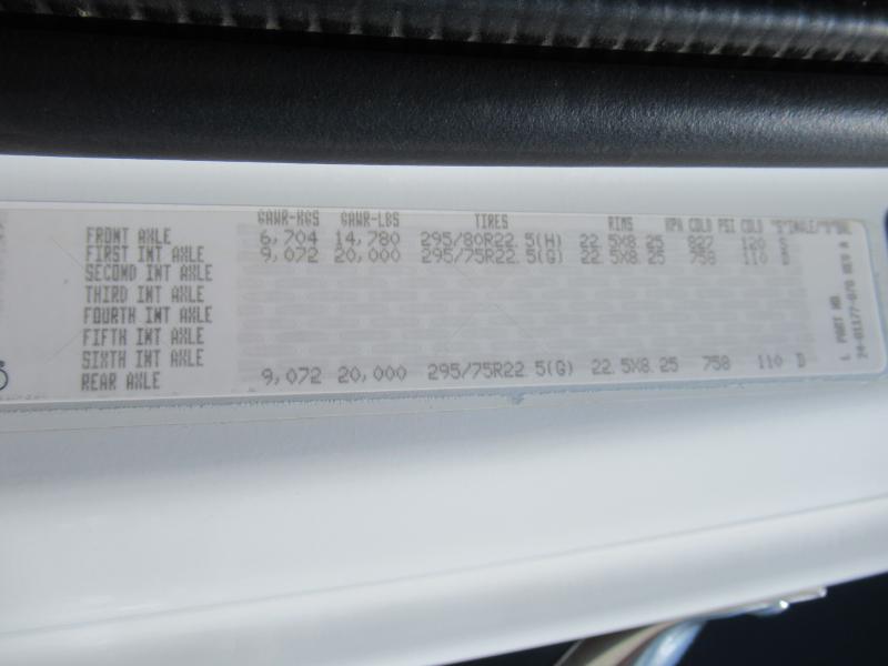 2016 Freightliner BUSINESS CLASS M2 106 - 21