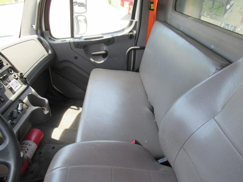2017 Freightliner BUSINESS CLASS M2 106 - 8