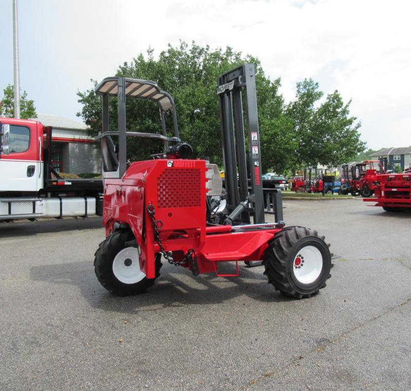 2004 Moffett M5500 - 5