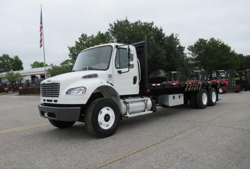 2017 Freightliner BUSINESS CLASS M2 106 - 3