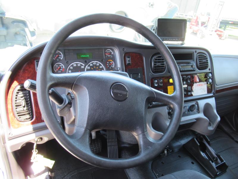 2016 Freightliner BUSINESS CLASS M2 106 - 12