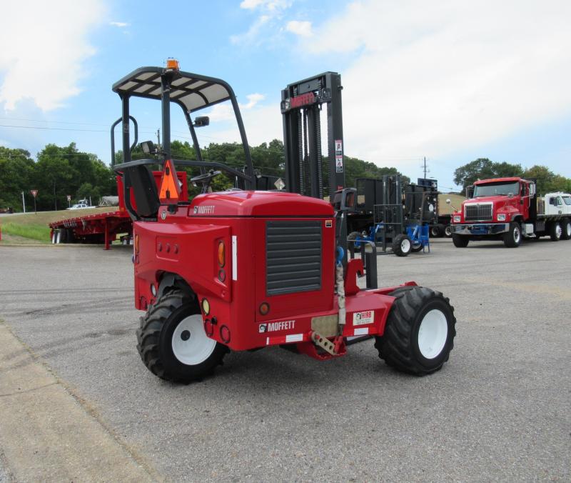 2015 Moffett M8 55.3 - 5