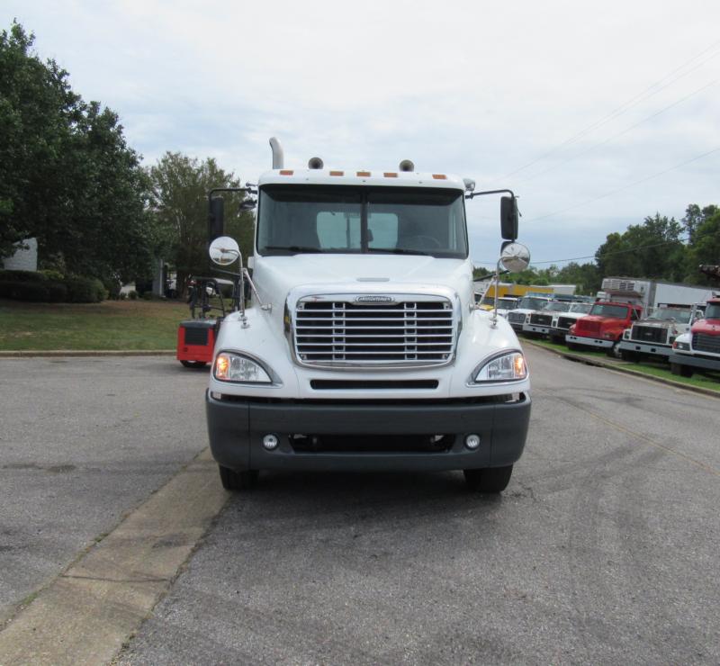 2006 Freightliner Columbia 120 - 3