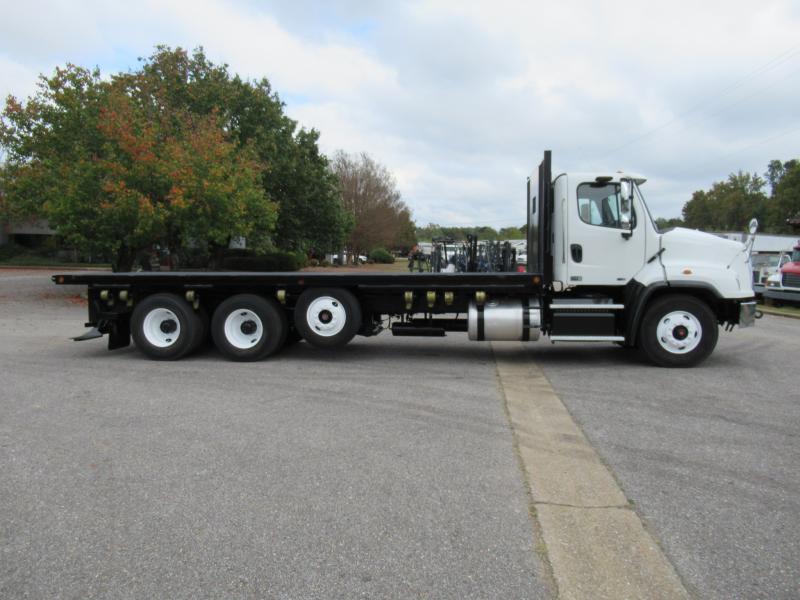 2014 Freightliner 114SD - 4