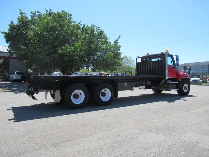 2015 Freightliner 114SD - 8