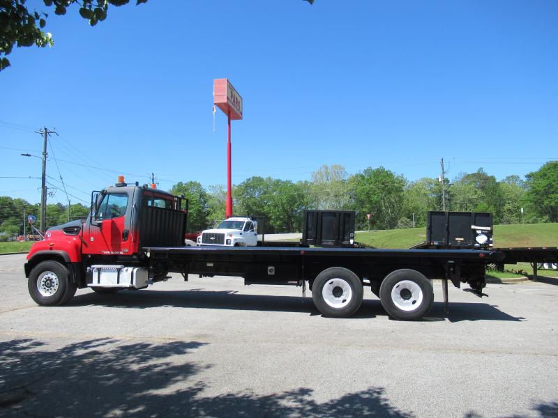2015 Freightliner 114SD - 14
