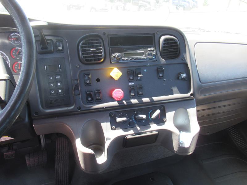 2015 Freightliner 114SD - 18