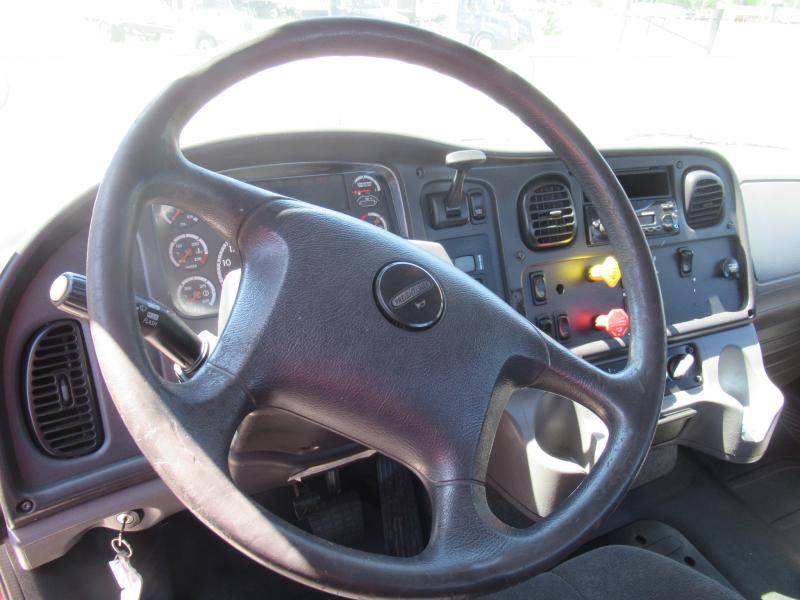 2015 Freightliner 114SD - 19