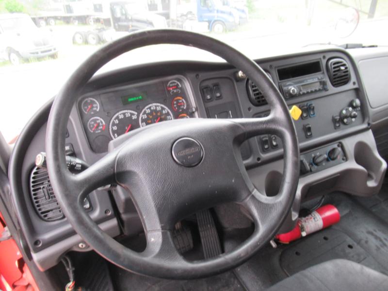 2016 Freightliner BUSINESS CLASS M2 106 - 10