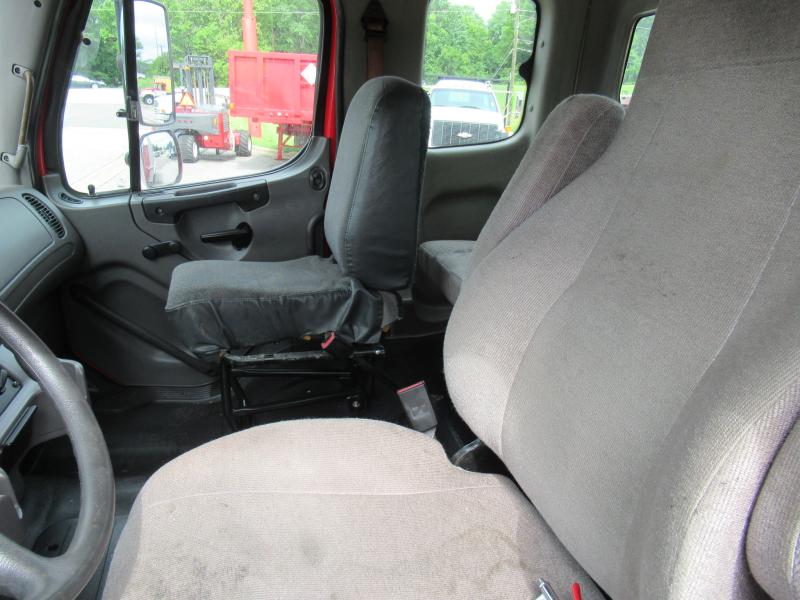 2014 Freightliner 114SD - 9