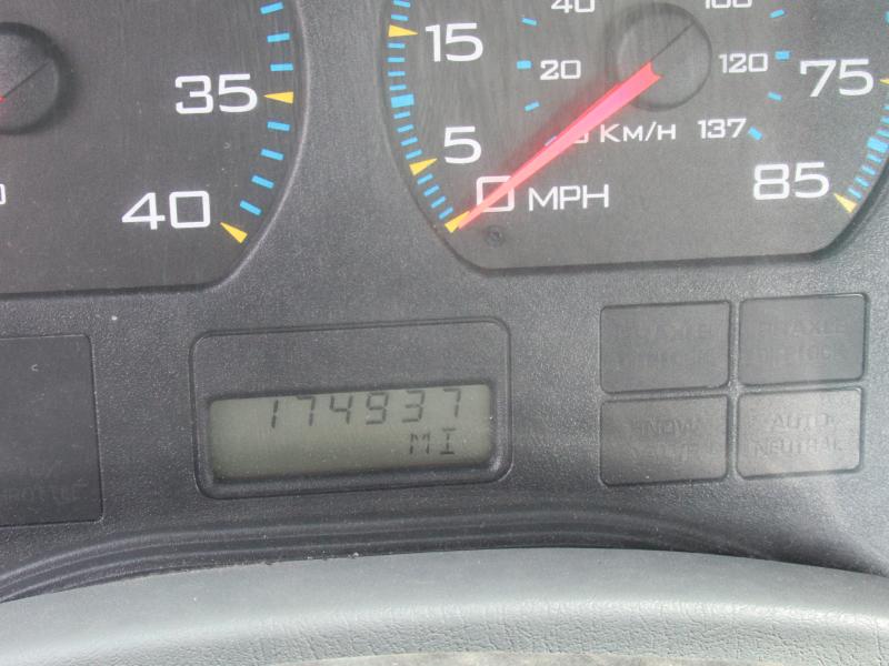 2004 International 4300 SBA - 15