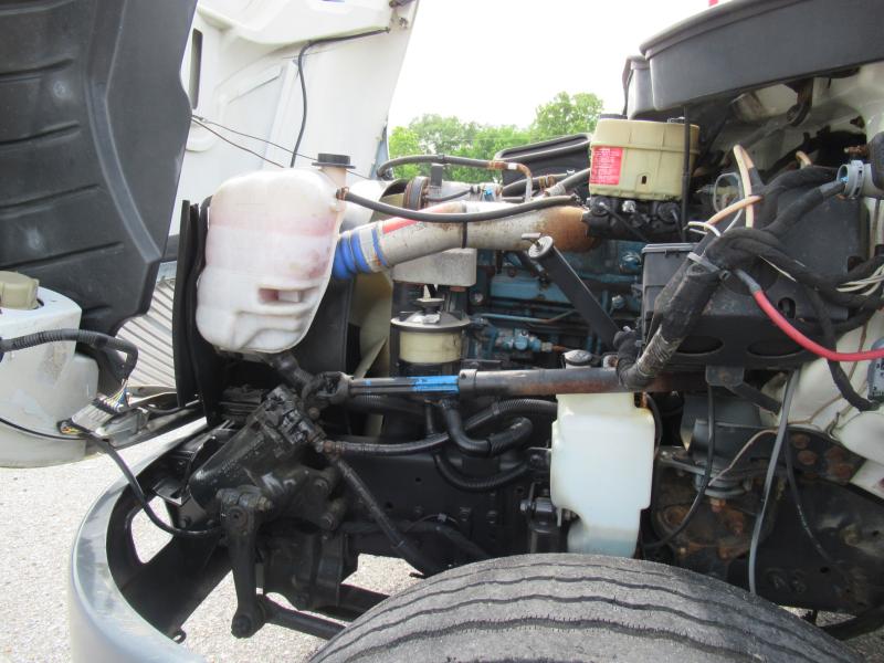2004 International 4300 SBA - 18