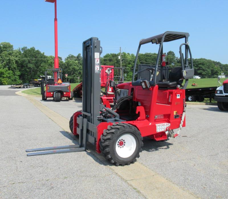 2011 Moffett M55 - 1