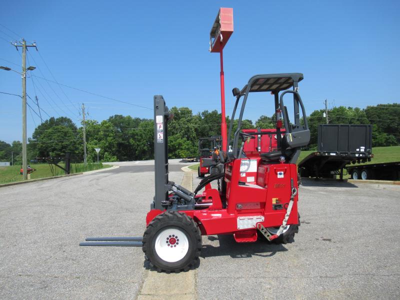 2011 Moffett M55 - 9