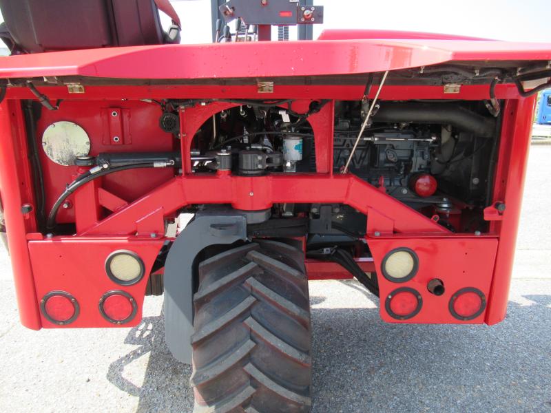 2011 Moffett M55 - 15