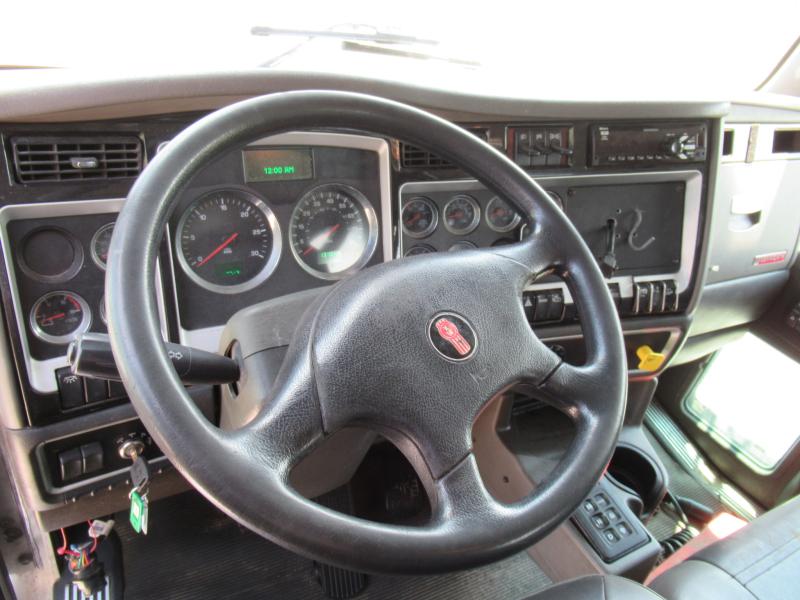 2016 Kenworth T440 - 11