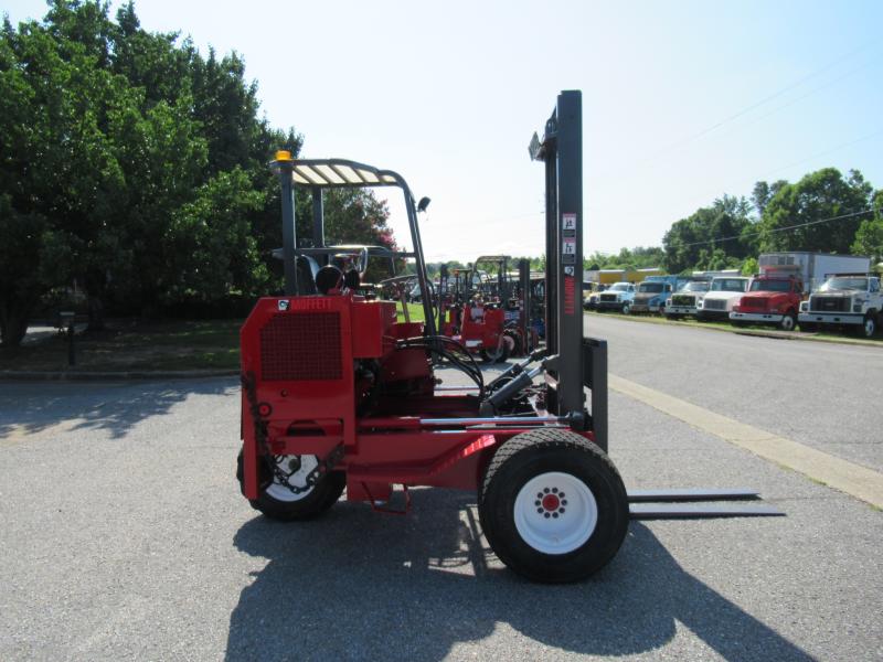 2004 Moffett M5500 - 5