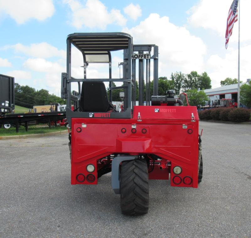 2003 Moffett M5500 - 9
