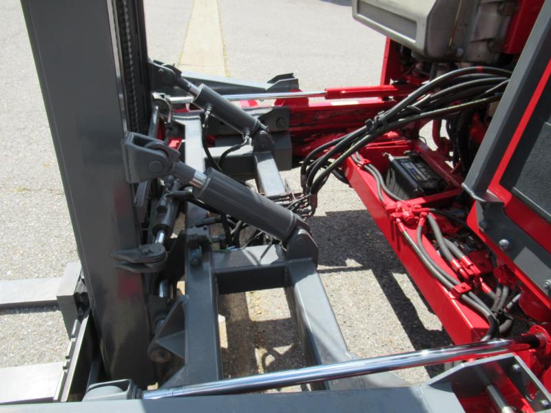 2003 Moffett M5000 4W - 8