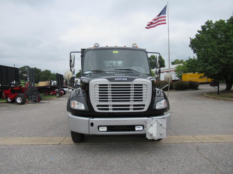 2016 Freightliner BUSINESS CLASS M2 106 - 2