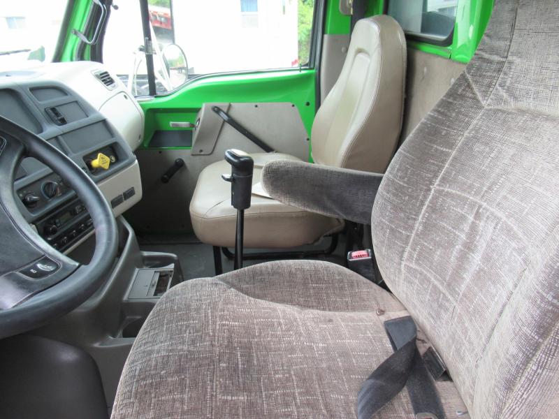 2007 Sterling LT9513 - 8
