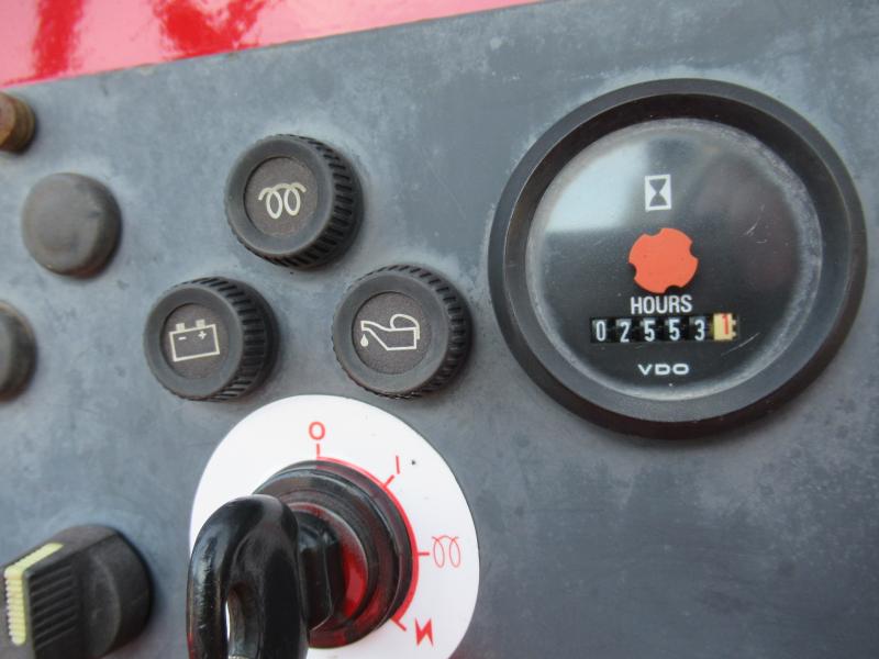 2005 Moffett LP5500 - 11