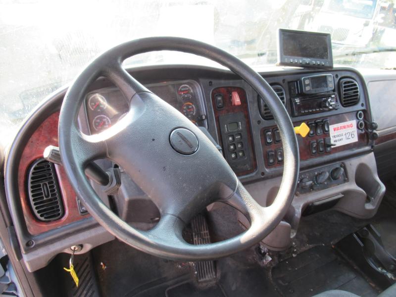 2017 Freightliner BUSINESS CLASS M2 106 - 11