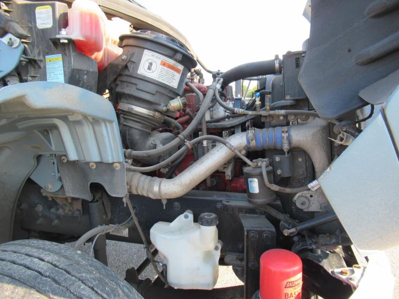 2017 Freightliner BUSINESS CLASS M2 106 - 16