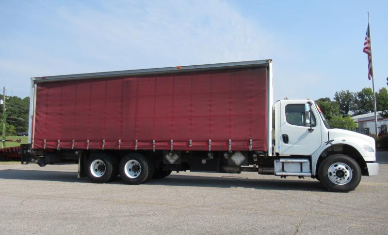 2017 Freightliner BUSINESS CLASS M2 106 - 4