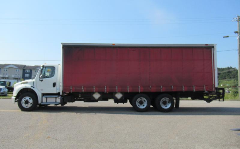 2017 Freightliner BUSINESS CLASS M2 106 - 8