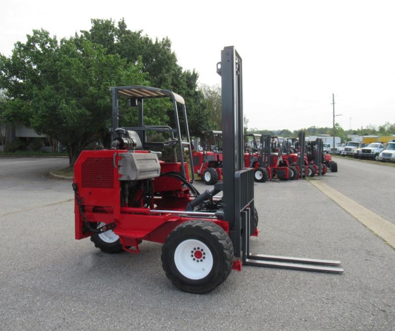 2001 Moffett M5500 - 2
