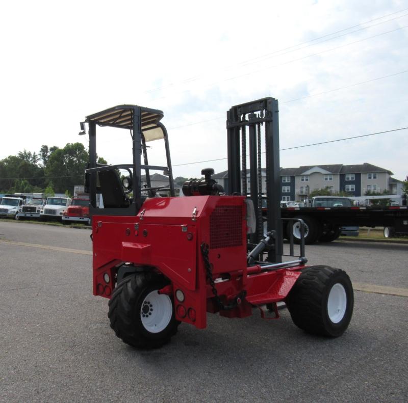 2001 Moffett M5500 - 5