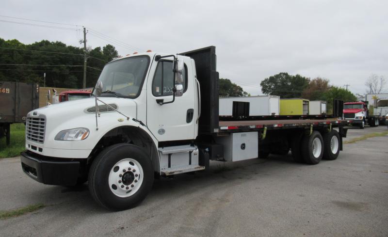 2020 Freightliner BUSINESS CLASS M2 106 - 1