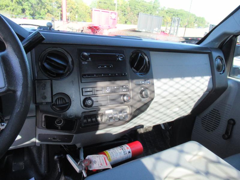 2014 Ford F550 - 10