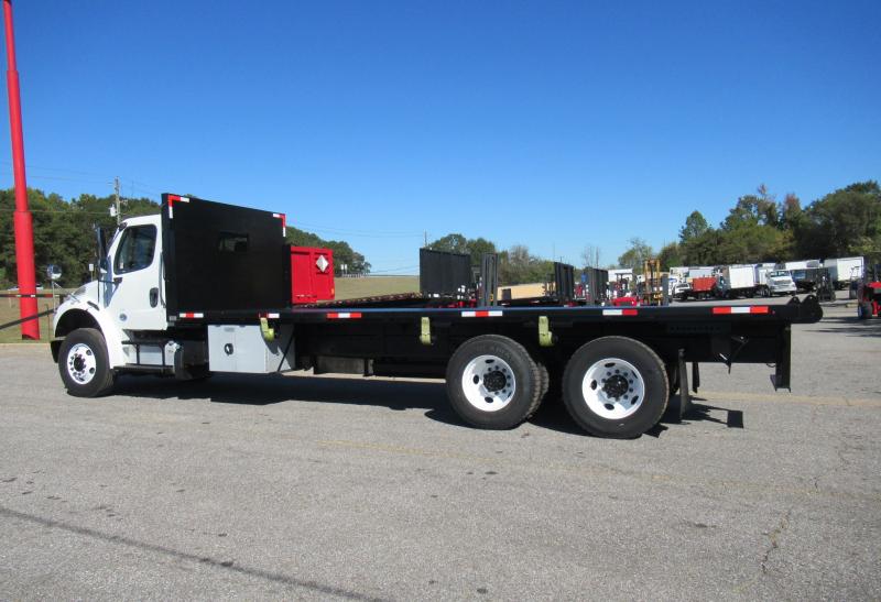 2020 Freightliner BUSINESS CLASS M2 106 - 2