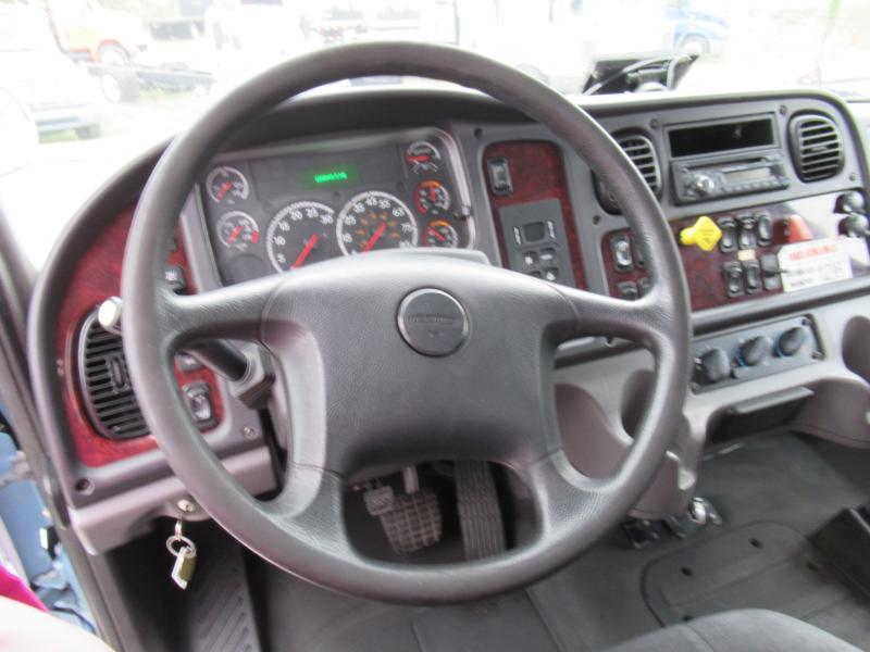 2016 Freightliner BUSINESS CLASS M2 106 - 9