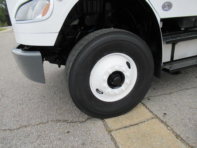 2016 Freightliner BUSINESS CLASS M2 106 - 12