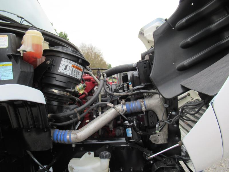 2016 Freightliner BUSINESS CLASS M2 106 - 16