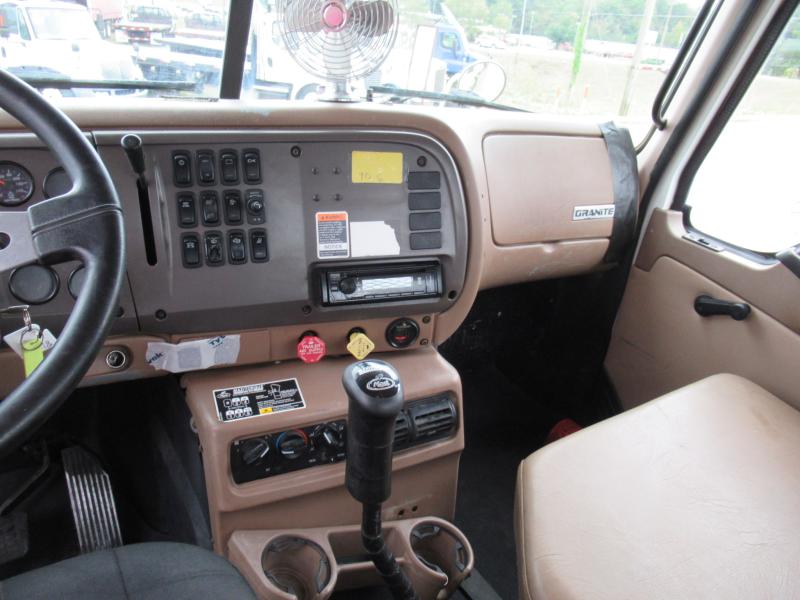 2007 Mack CV713 - 9