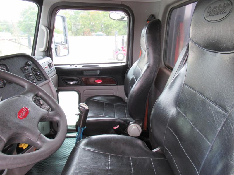 2014 Peterbilt 365 - 9
