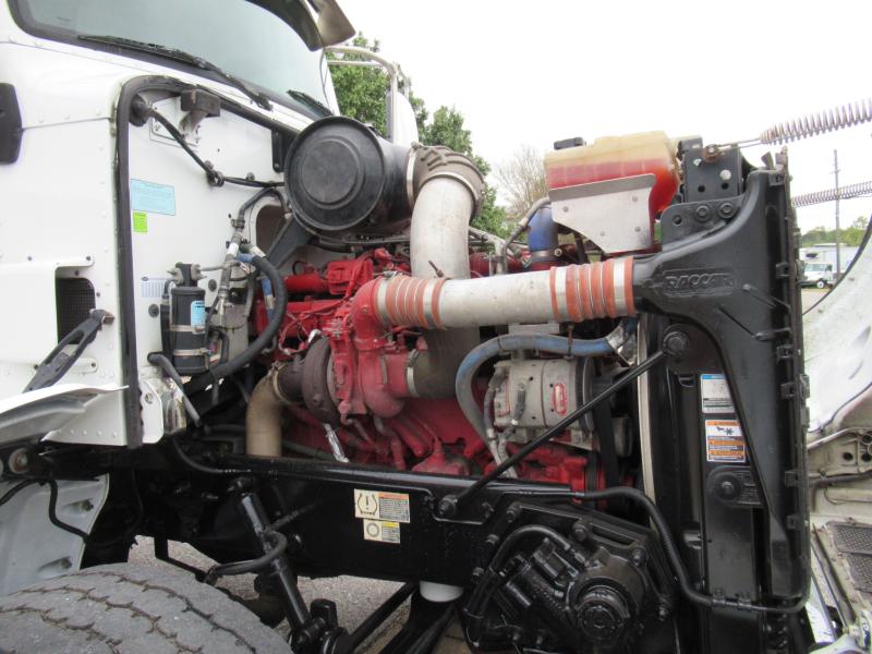 2014 Peterbilt 365 - 18