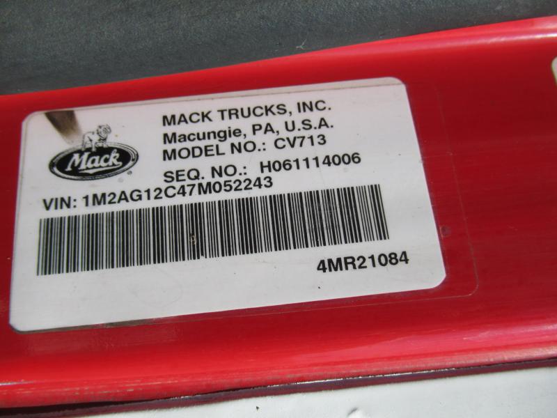 2007 Mack CV713 - 16
