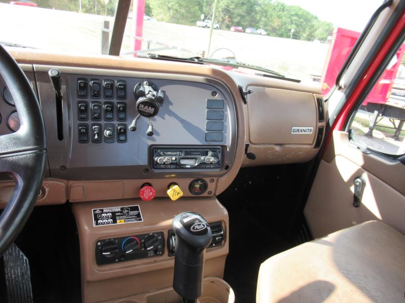 2007 Mack CV713 - 14
