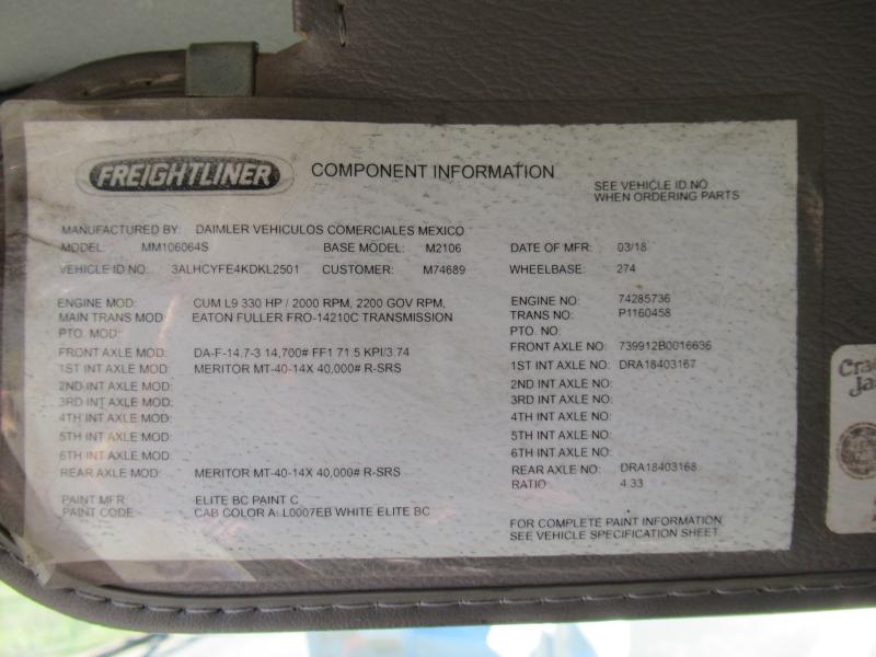 2019 Freightliner BUSINESS CLASS M2 106 - 17