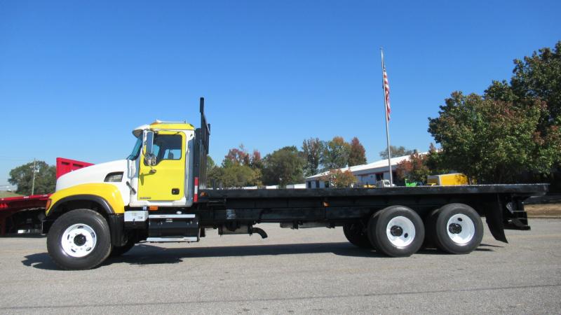 2005 Mack CV713 - 2